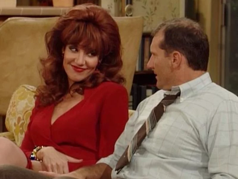 Katey Sagal jako Peggy Bundy w serialu „Świat według Bundych” (1987)