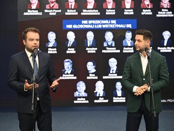 Rafał Bochenek i Patryk Jaki na konferencji prasowej