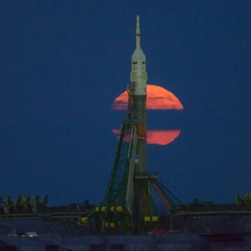 Rakieta Sojuz z księżycem w tle. Kosmodrom Bajkonur.  746,981 polubień
