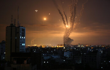Rakiety wystrzelone w stronę Izraela ze Strefy Gazy, zdjęcie ilustracyjne