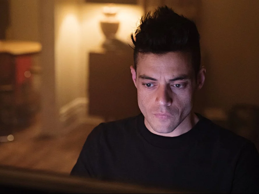 Rami Malek w serialu  „Mr. Robot”