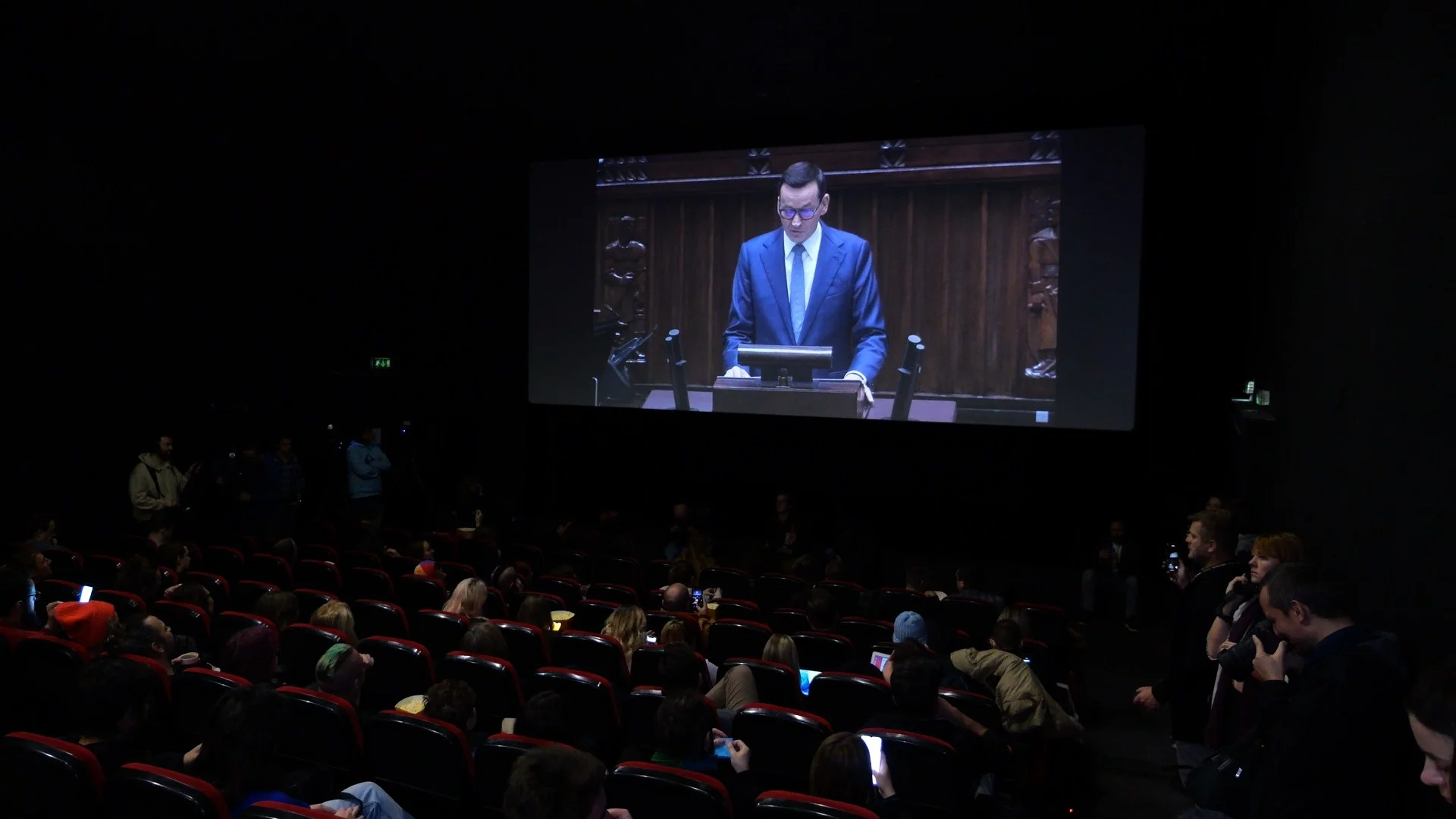 Transmisja obrad Sejmu w kinie