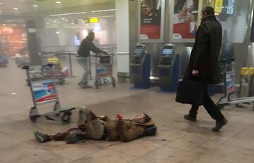 Ranny w wyniku eksplozji na lotnisku Zaventem