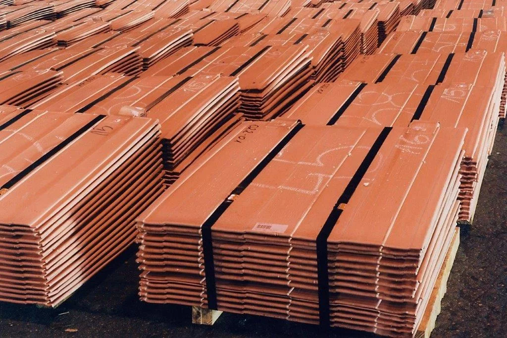 Katody miedziane produkowane w Hucie Miedzi Głogów oraz Hucie Miedzi Legnica są jednym z  podstawowych produktów Spółki