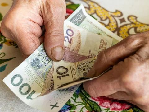 Tyle seniorzy dostają za oddanie mieszkania funduszowi