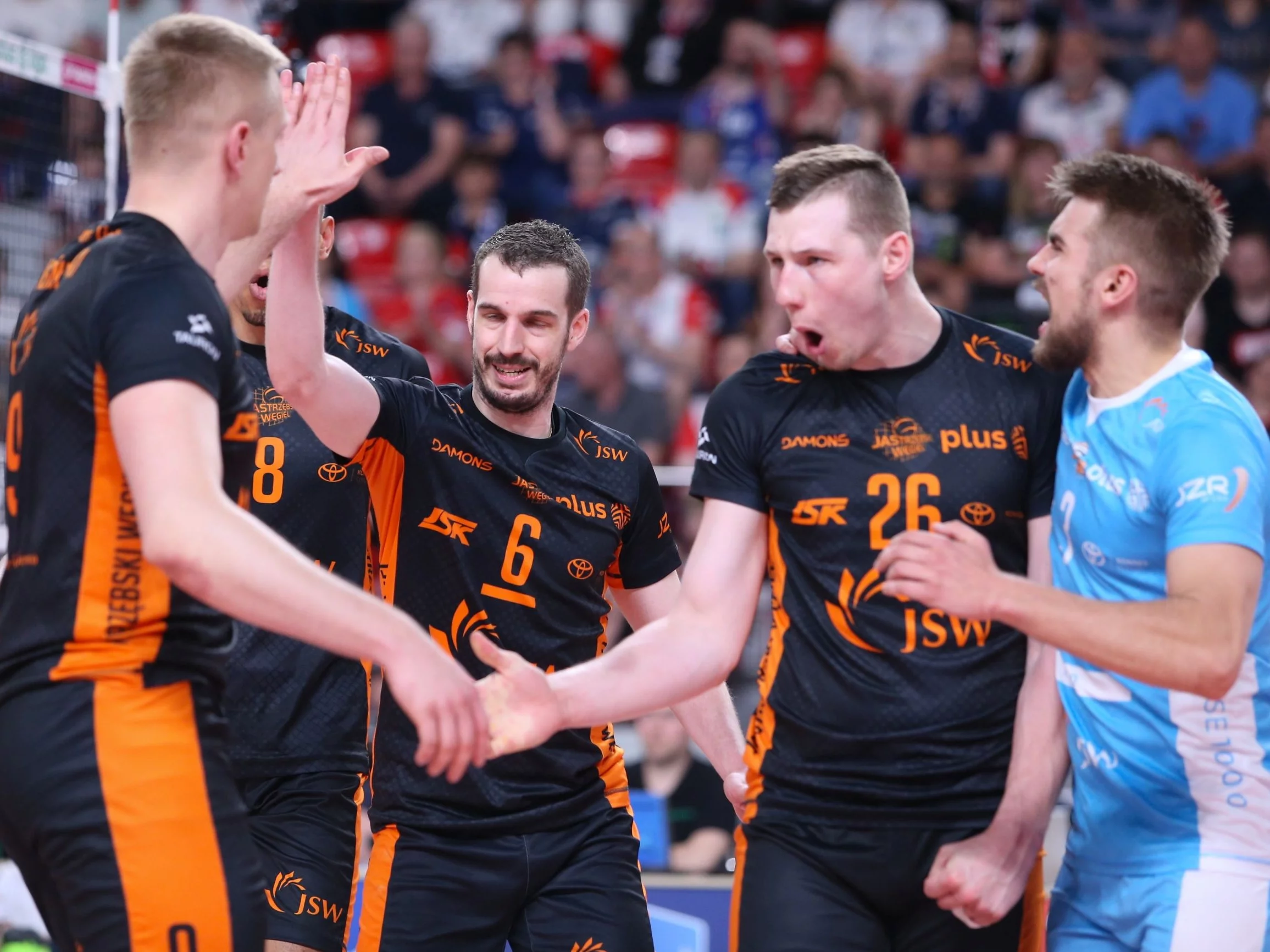 Rafał Szymura (z numerem 26)