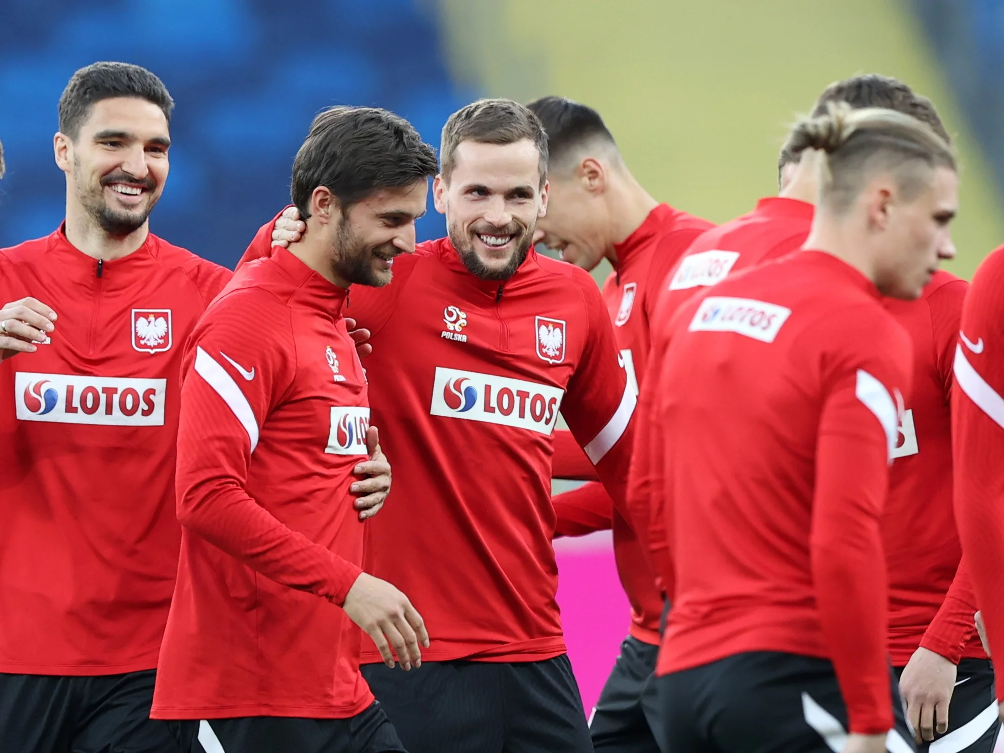 Tomasz Kędziora (środek) na treningu reprezentacji Polski