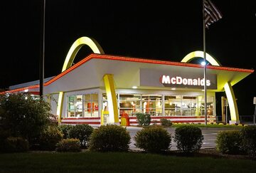 Restauracja McDonald's, zdjęcie ilustracyjne