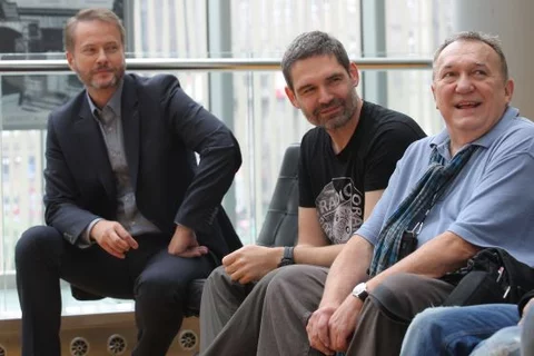 Reżyser i aktorzy filmu "Mój rower" - Artur Żmijewski, Piotr Trzaskalski i Michał Urbaniak (fot. Mateusz Trzuskowski/Newspix.pl)