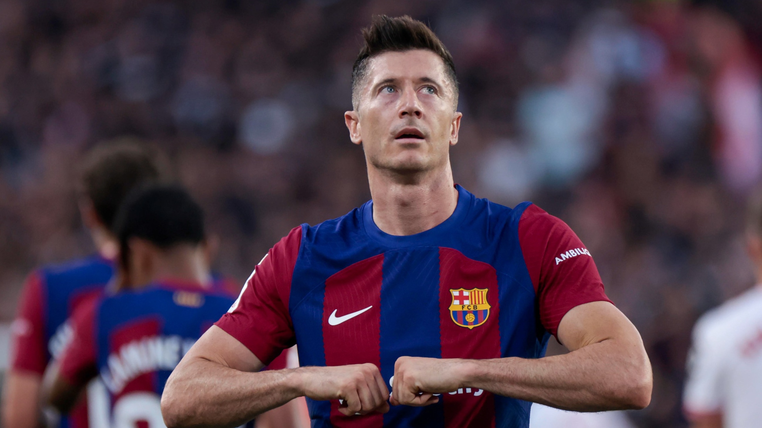 Hansi Flick z uznaniem o Robercie Lewandowskim. „On nie potrzebuje” – La Liga – Sport Wprost