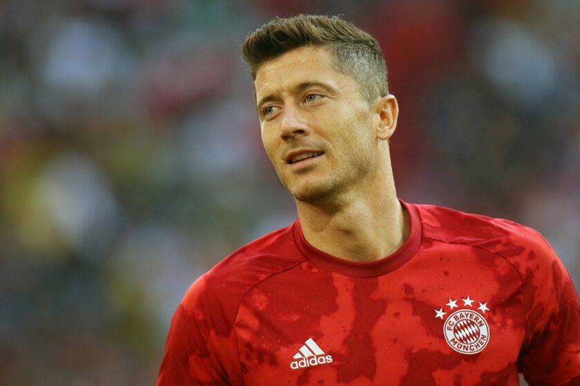 Robert Lewandowski świętuje Urodziny. Zdjęcia Piłkarza Z Dzieciństwa