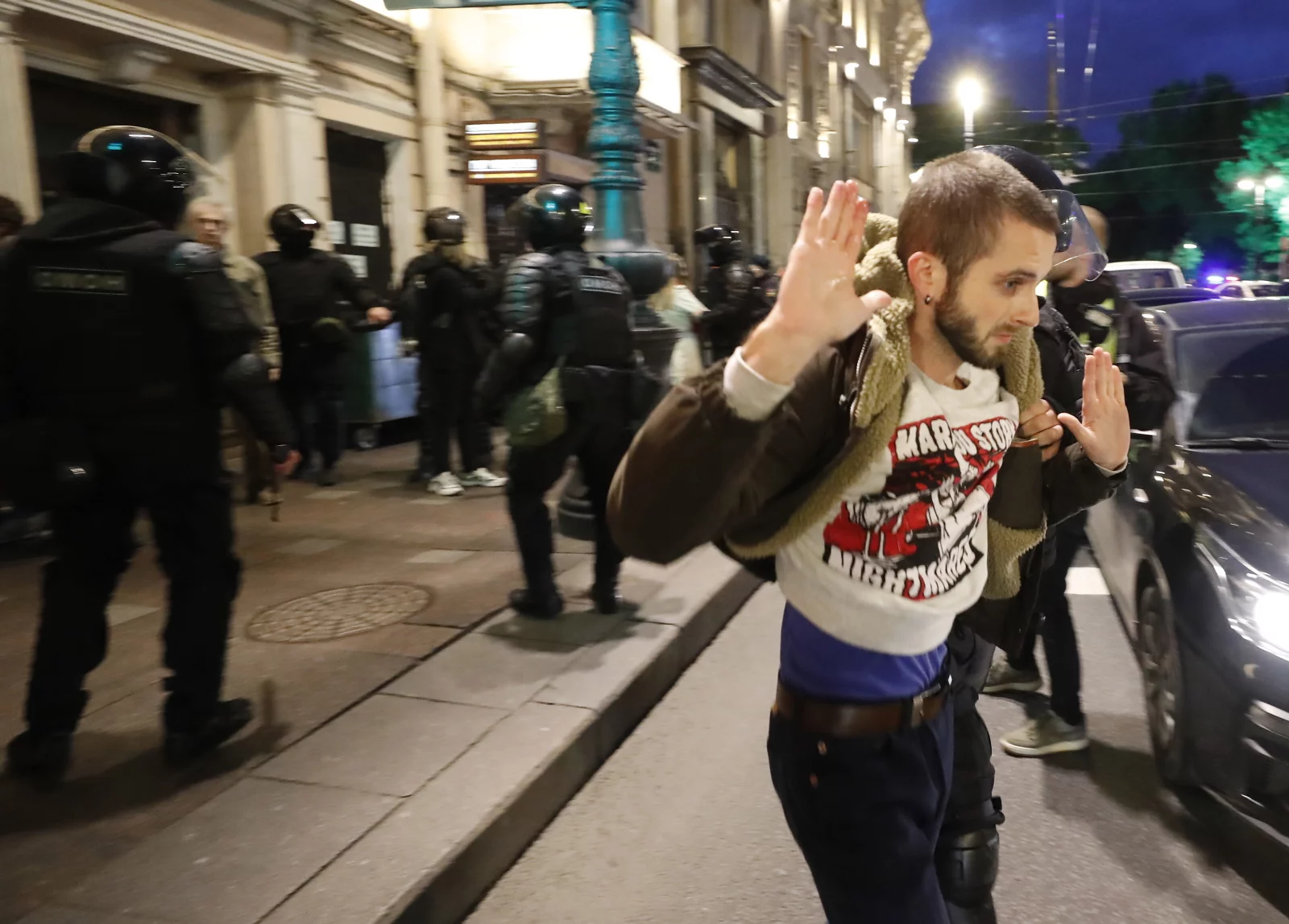 Protest przeciwko decyzji Putina w Petersburgu