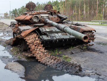 Rosyjski czołg zniszczony przez ukraińską armię