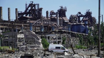 Ruiny kombinatu metalurgicznego „Azowstal” - ostatniego punktu oporu Ukraińców w Mariupolu.