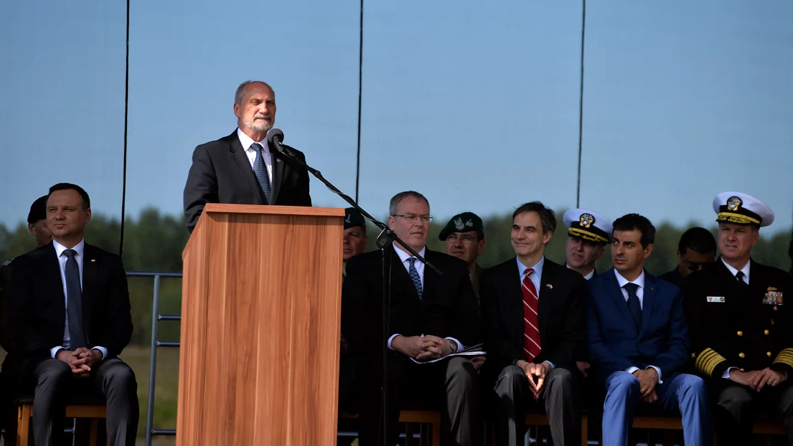 Antoni Macierewicz podczas uroczystości rozpoczęcia budowy tarczy antyrakietowej