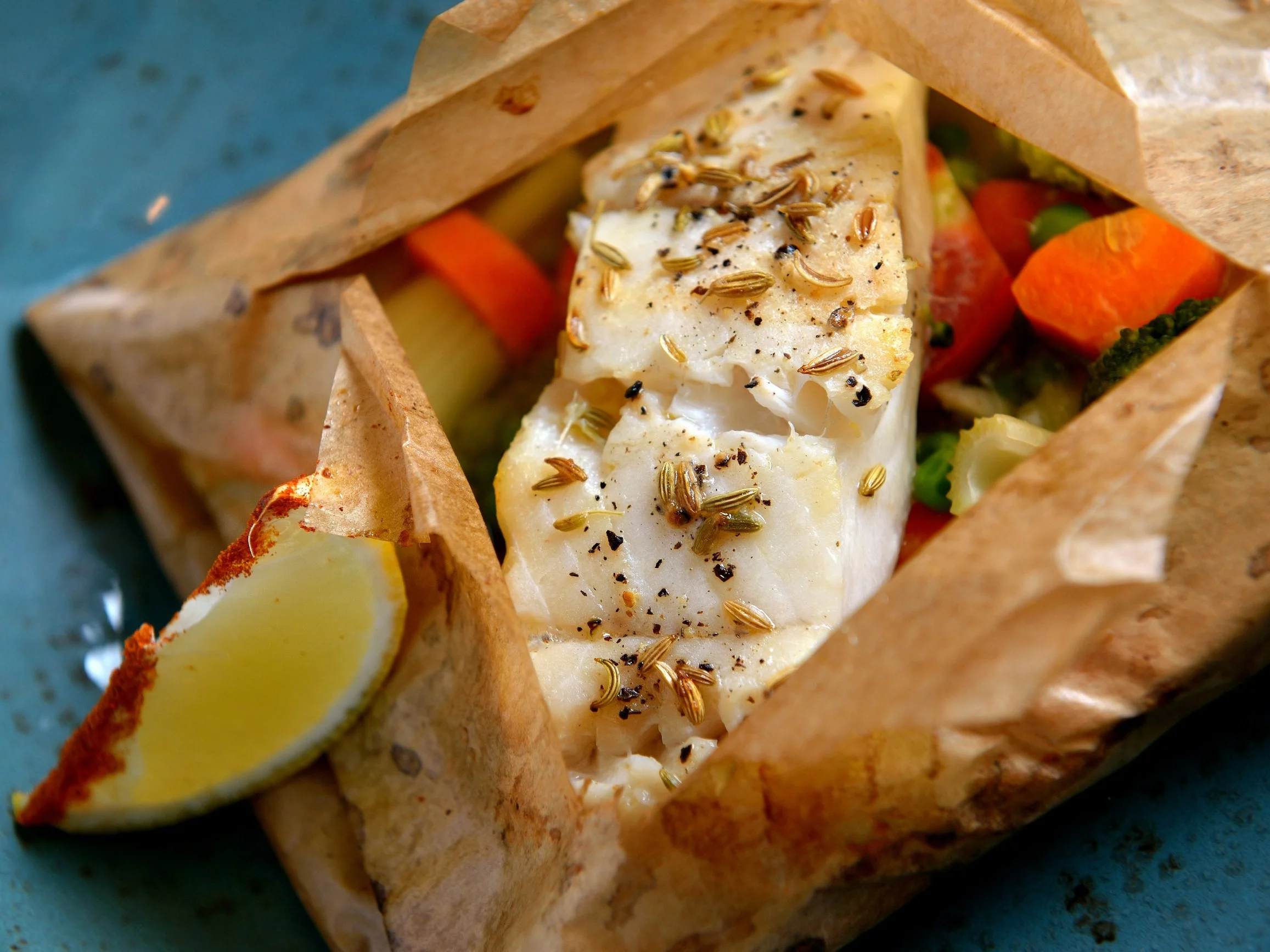 Ryba pieczona w pergaminie