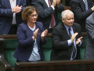 Rzeczniczka PiS Beata Mazurek i prezes tej partii Jarosław Kaczyński