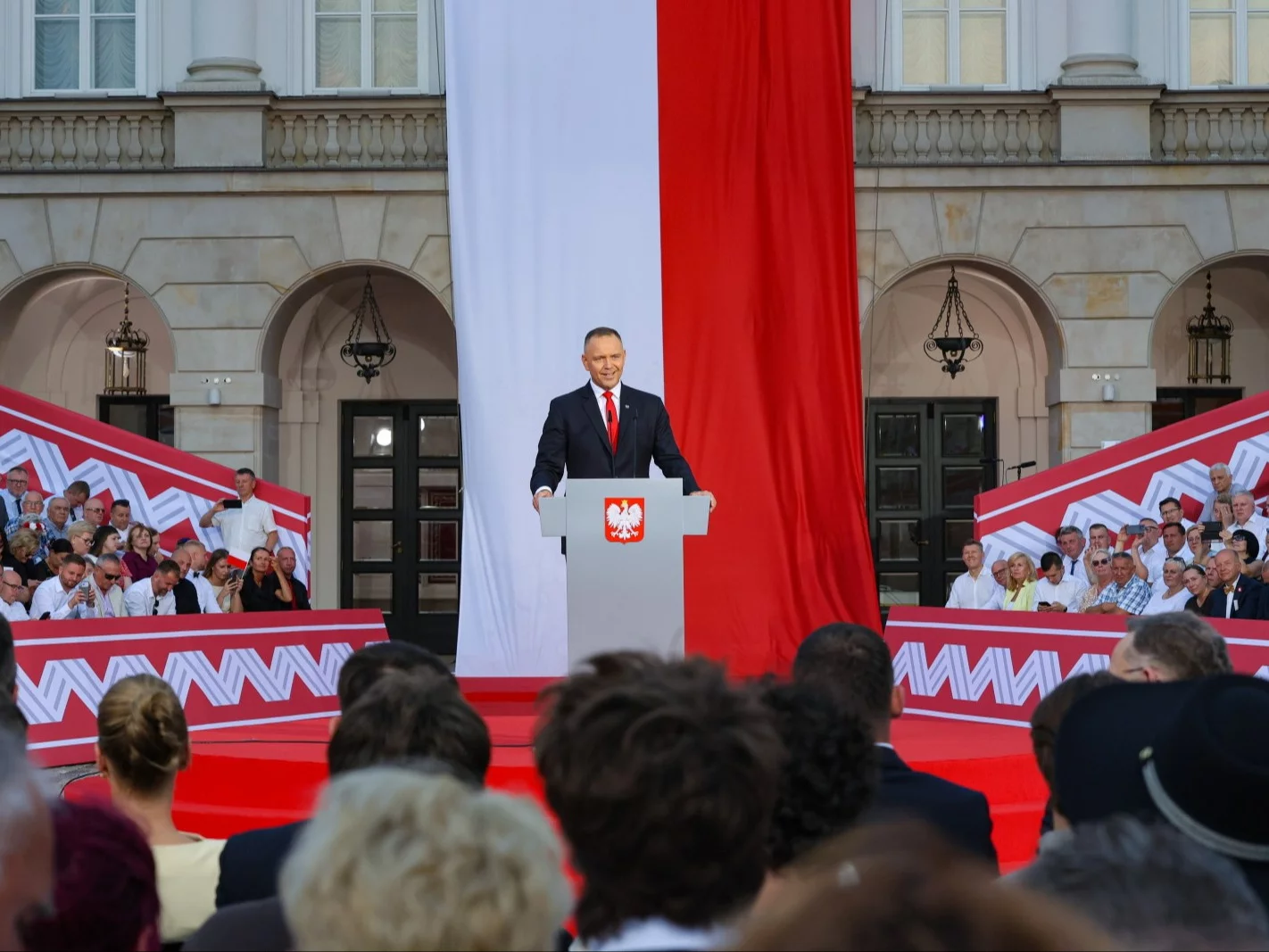 Nawrocki w rocznicę prezydentury przypomniał o SAFE. Zwrócił się do Czarzastego