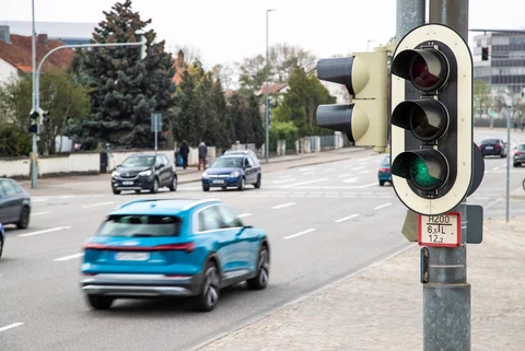 O „zielonej fali” poinformuje samochód