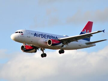 Samolot Air Serbia/zdj. poglądowe