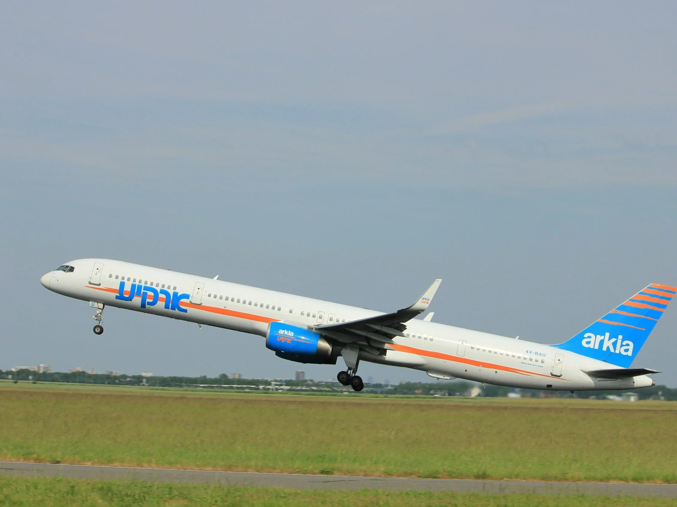 Samolot Arkia Airlines/zdjęcie poglądowe