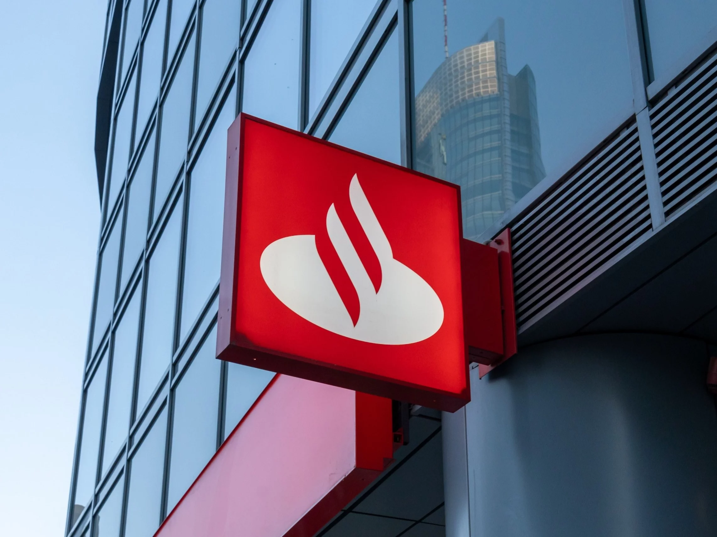 Erste Group przejmuje Santander Bank Polska