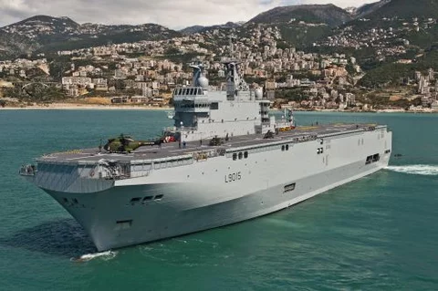 Mistral (fot. Simon Ghesquiere/Marine Nationale [CC-BY-SA-3.0] via Wikimedia Commons)