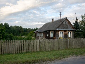 Sąsiadująca z Puszczą Białowieską wieś Budy