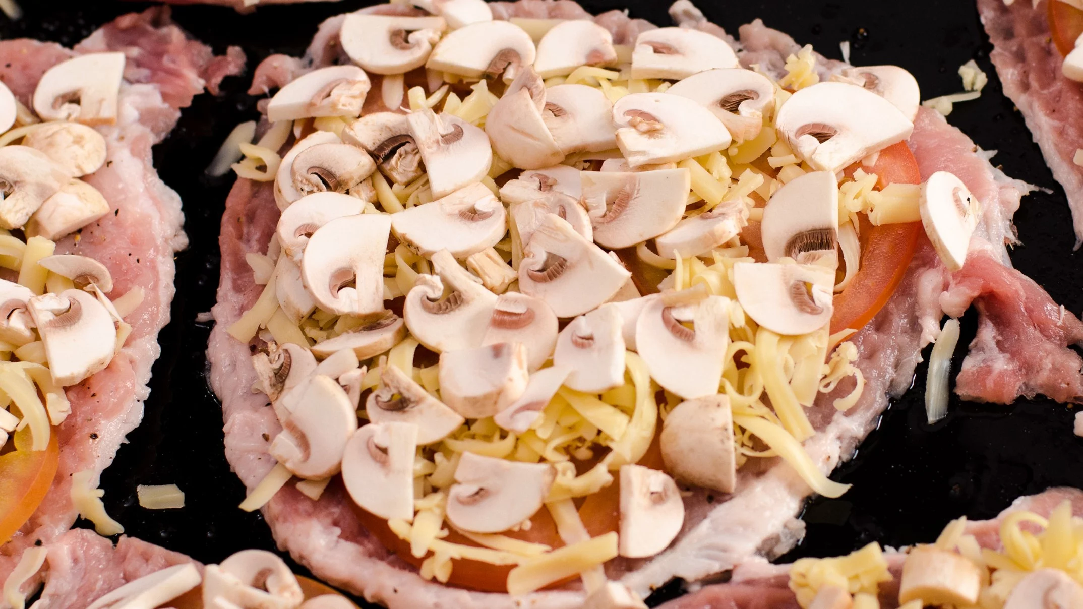 Schabowe z serem i pieczarkami