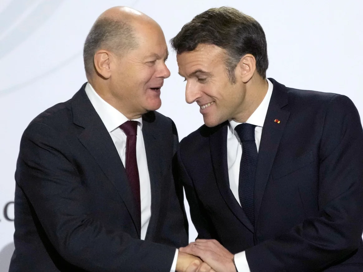 Olaf Scholz i Emmanuel Macron