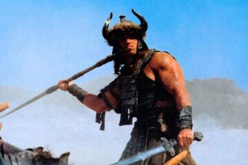 Schwarzenegger jako „Conan Barbarzyńca” z 1982 roku