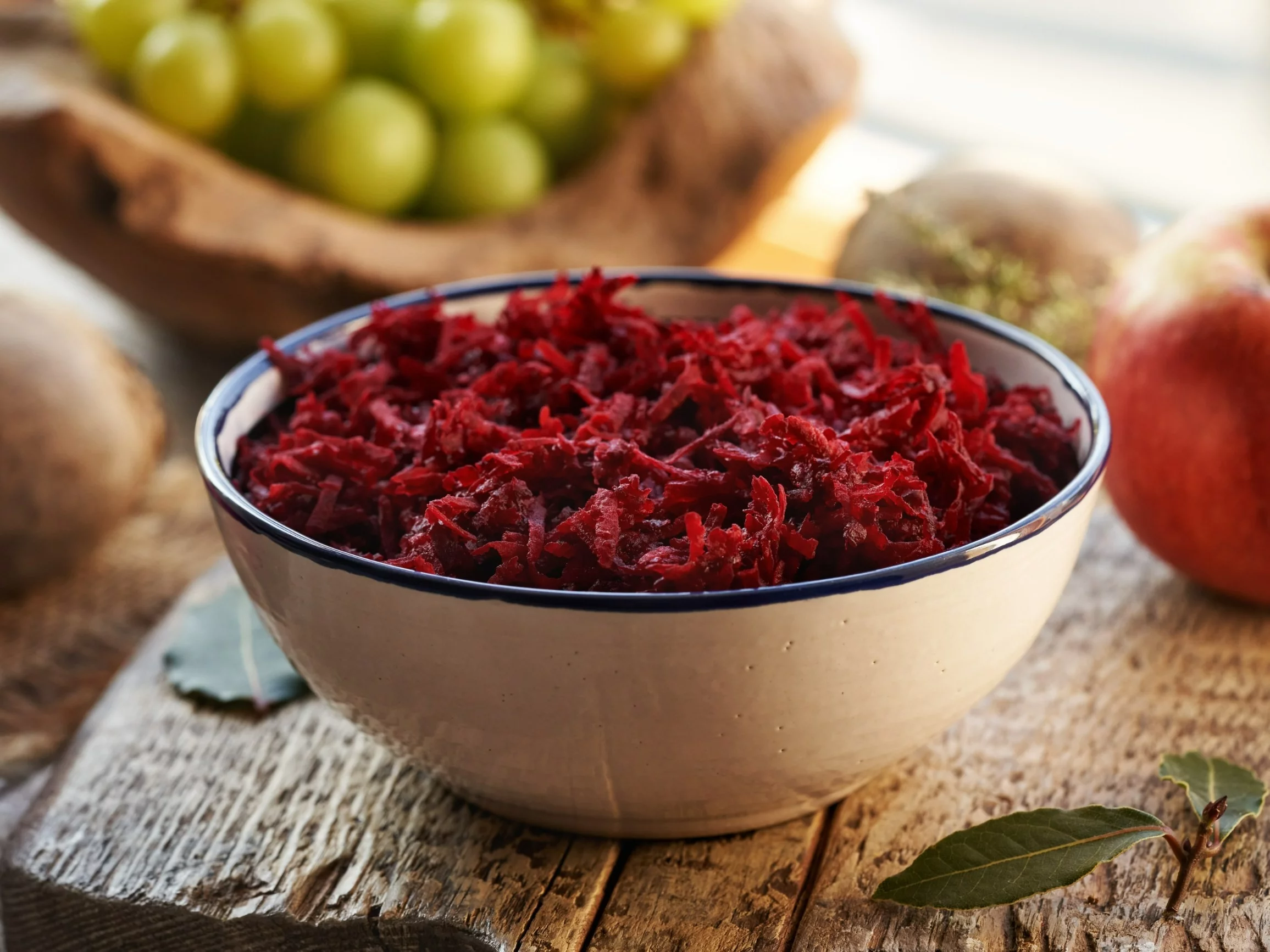 Surówka z buraków, jabłka i cebuli