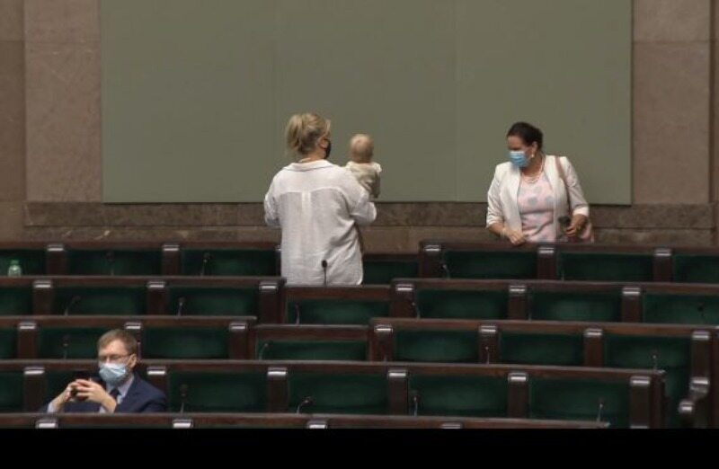 „Fajne niemowlę, jakbyśmy obejrzeli poza salą, będzie tak samo piękne