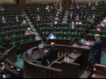 Sejm, debata nad przedłużeniem stanu wyjątkowego – 30 września 2021
