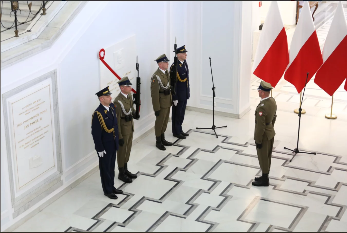 Odsłonięcie tablicy w Sejmie