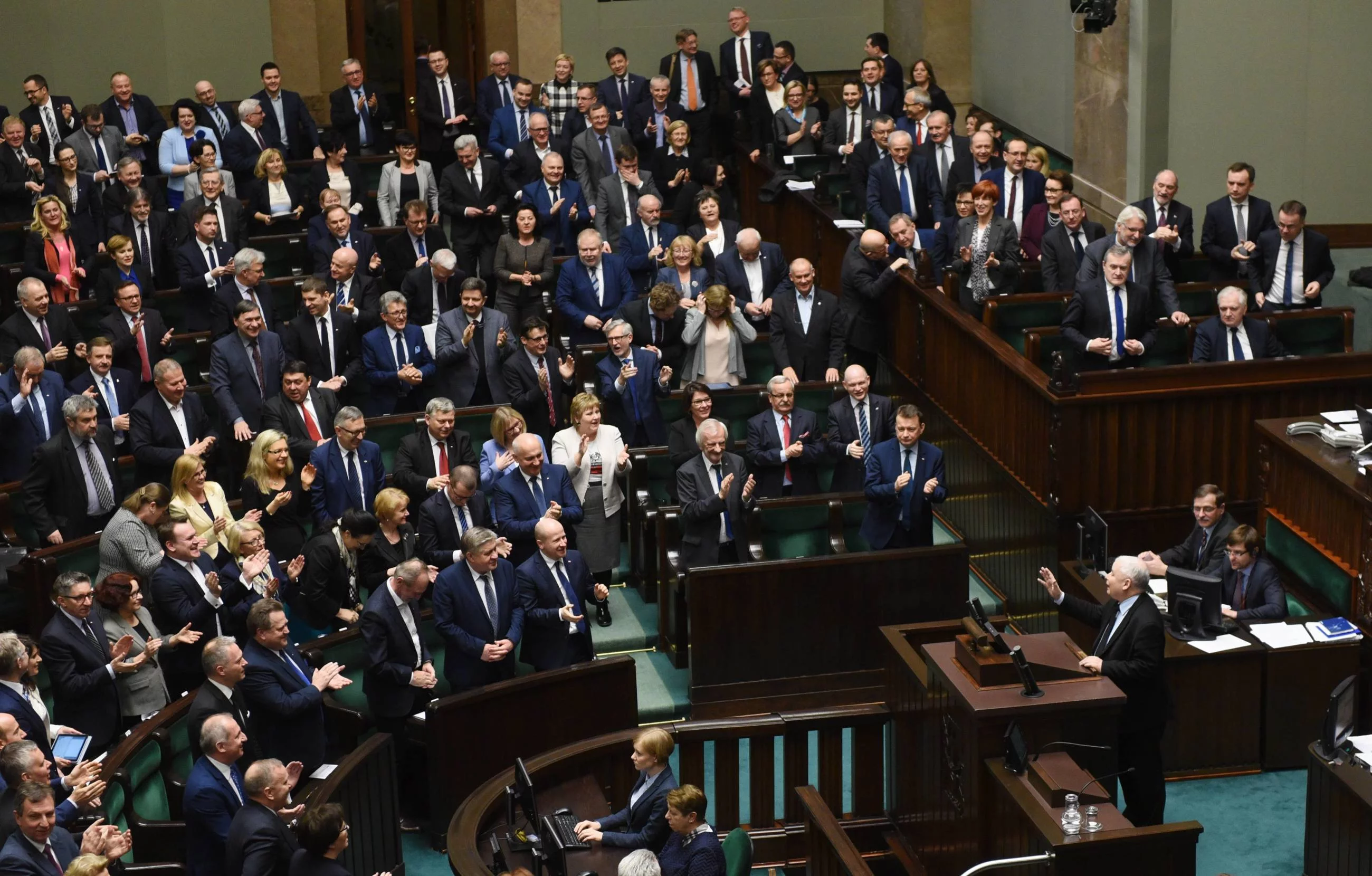 Posiedzenie Sejmu, ławy rządowe