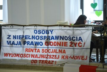 Sejmowy protest osób z niepełnosprawnościami