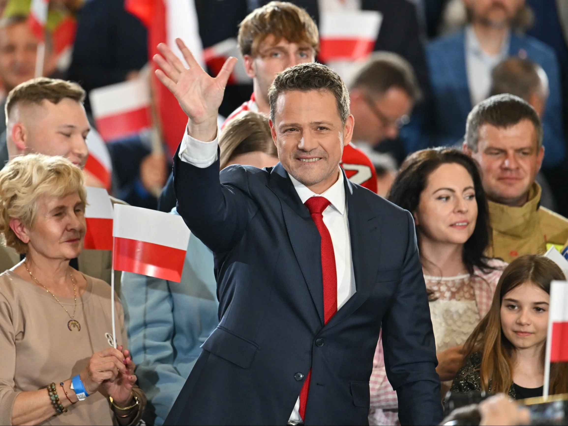 Rafał Trzaskowski w sztabie wyborczym w Sandomierzu
