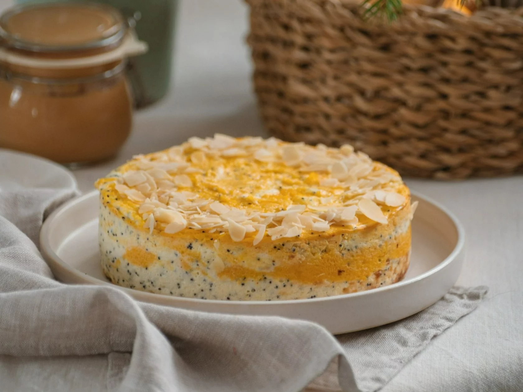 Sernik makowo-pomarańczowy