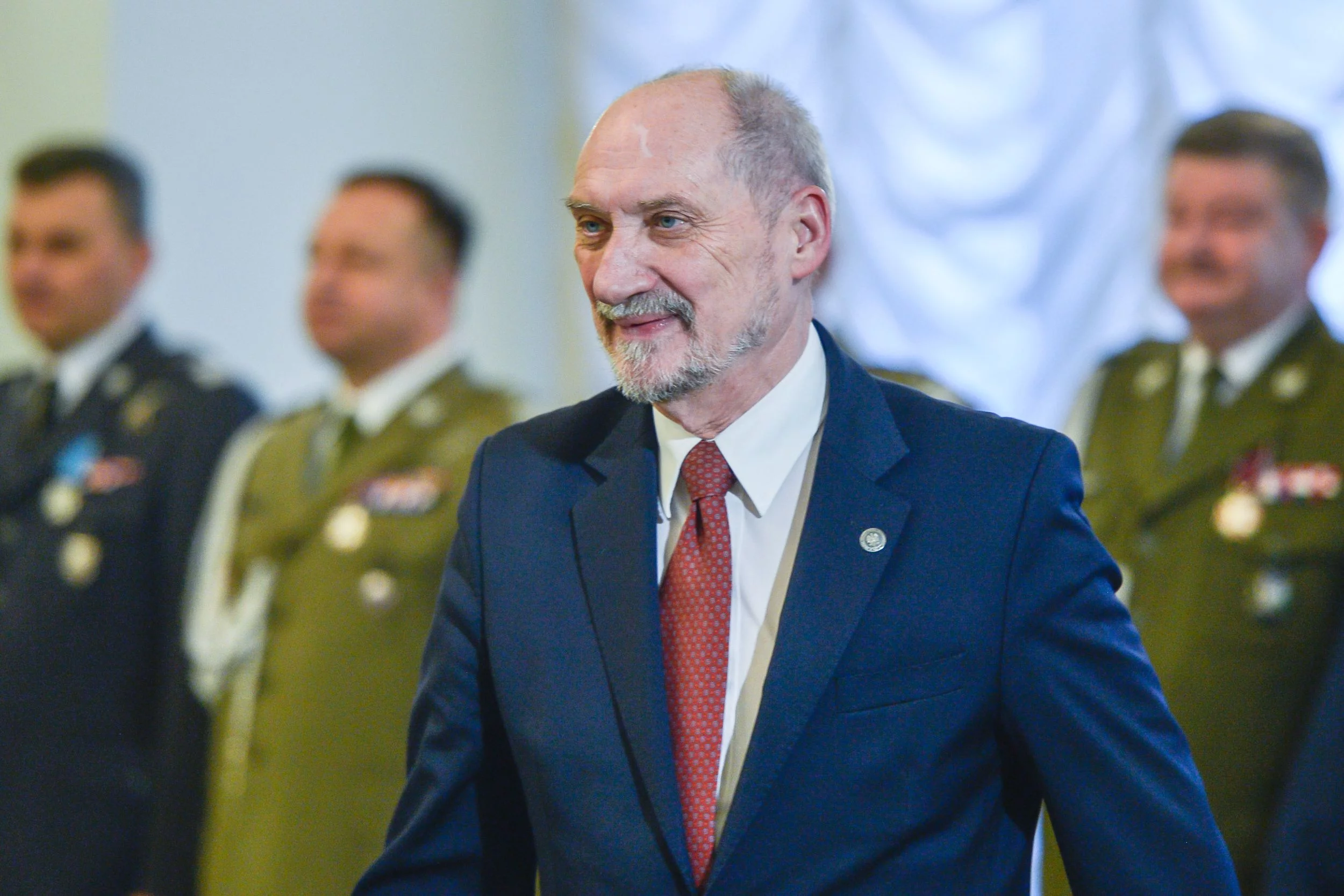 Antoni Macierewicz podczas uroczystości mianowania nowego DGRSZ