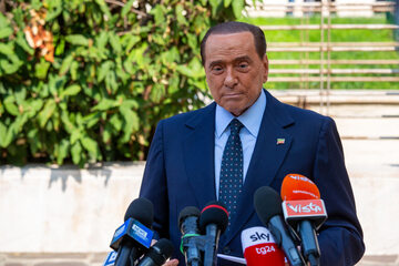 Silvio Berlusconi po opuszczeniu szpitalu w zeszłym roku