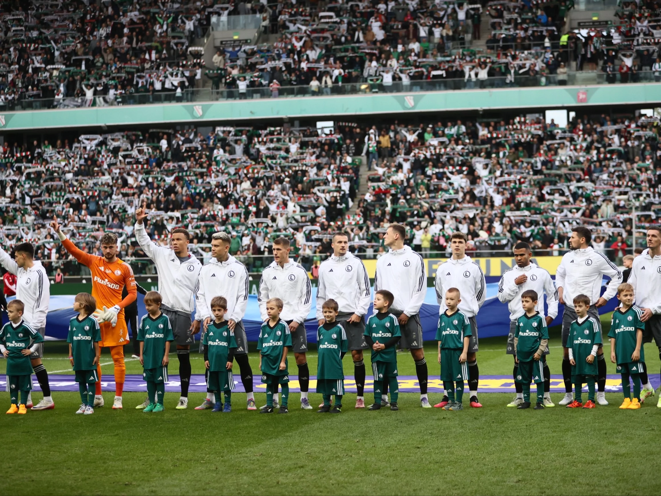 Piłkarze Legii Warszawa przed meczem 10. kolejki Ekstraklasy z Pogonią Szczecin