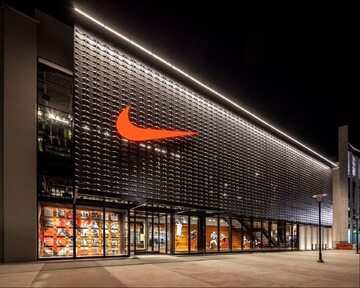 Sklep Nike, zdjęcie ilustracyjne