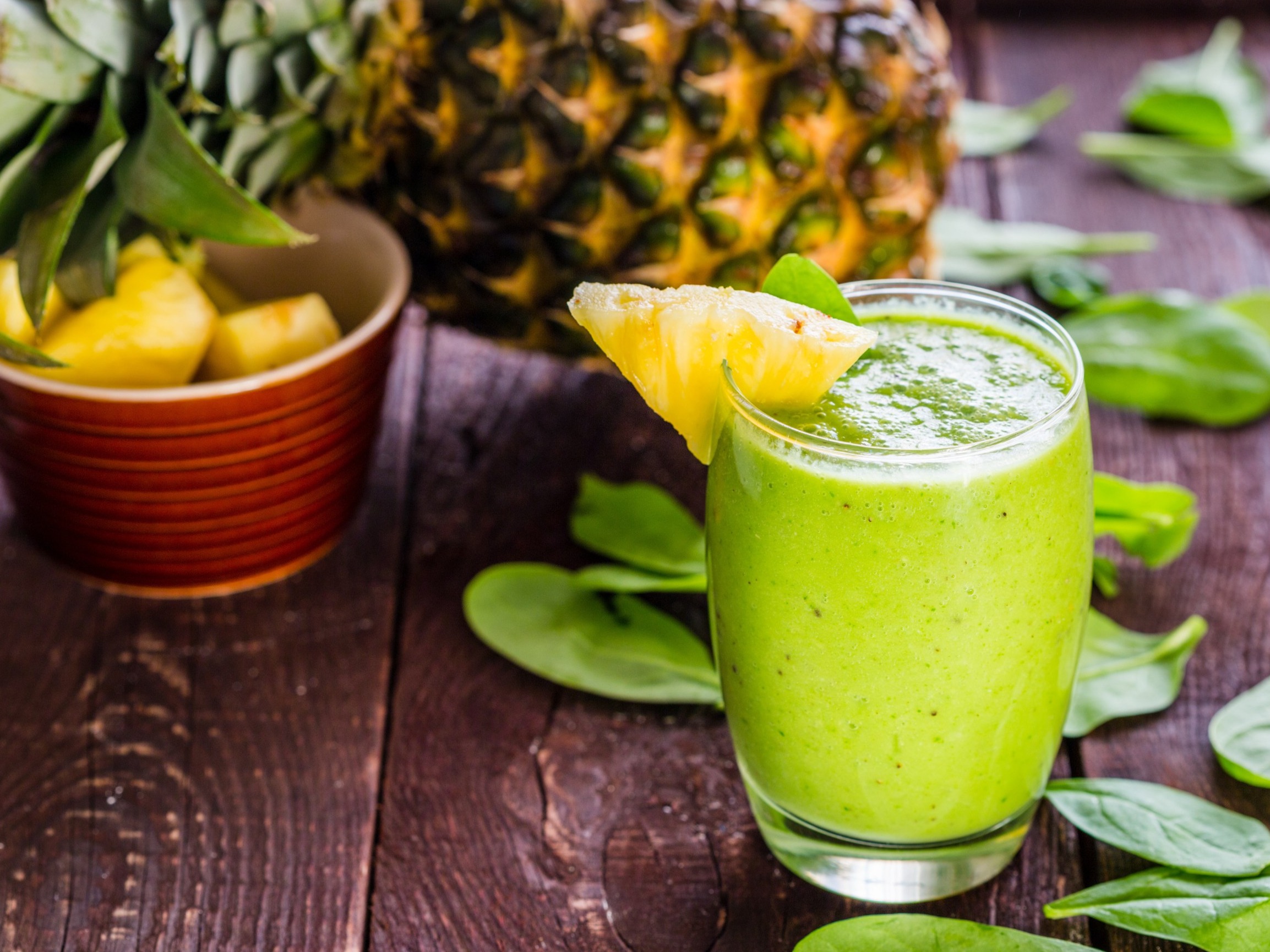 Zmiksuj ogórka z tymi dodatkami. Ogórkowe smoothie orzeźwi i pomoże schudnąć