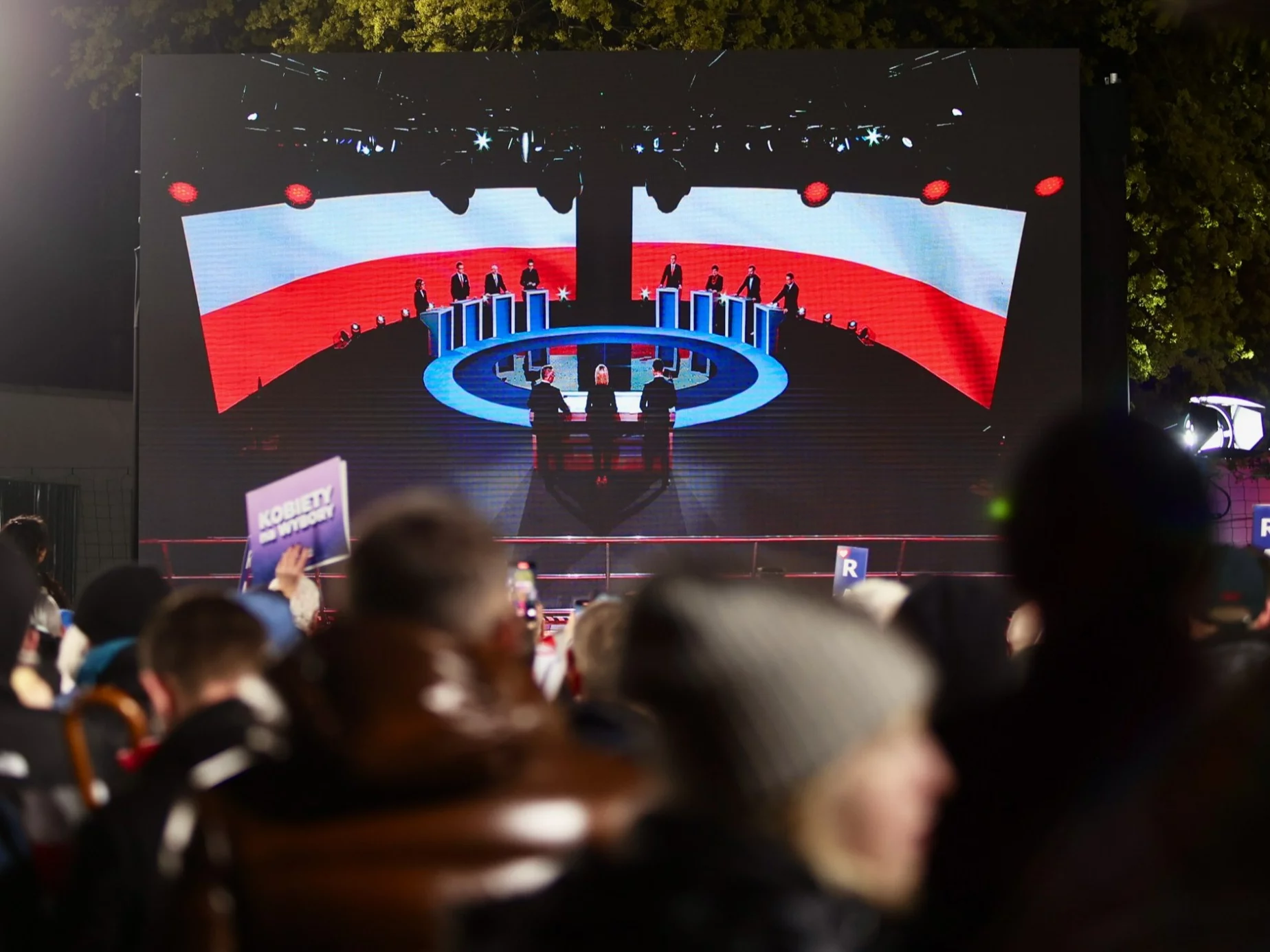 Debaty zaszkodziły Gospodarzowi? Sondaż nie pozostawia złudzeń