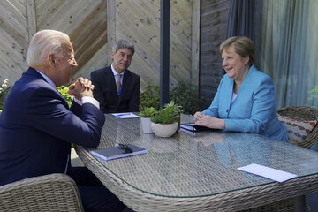 Spotkanie Joe Bidena z Angelą Merkel