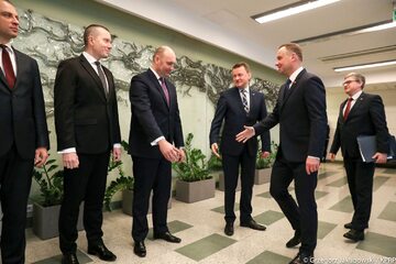 Spotkanie kierownictwa MON z prezydentem Andrzejem Dudą