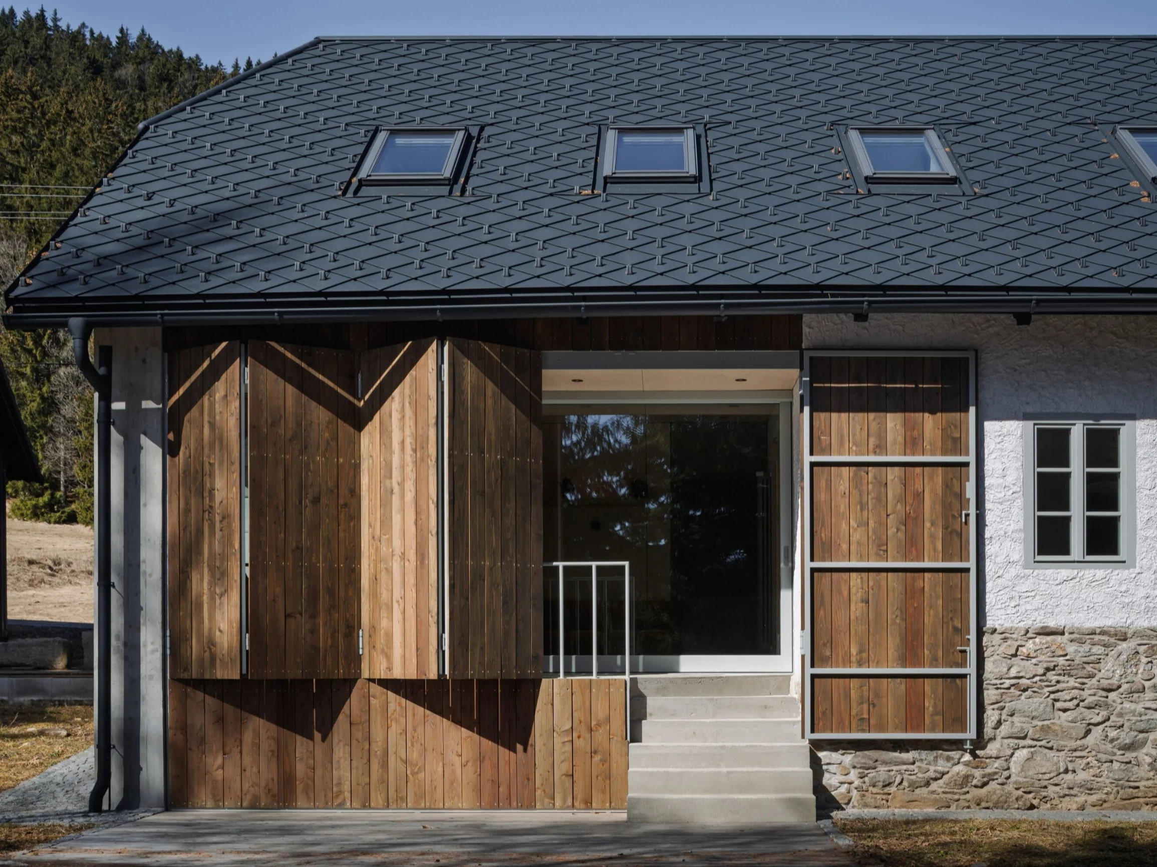 Remont starej chaty, projekt Studio Plyš