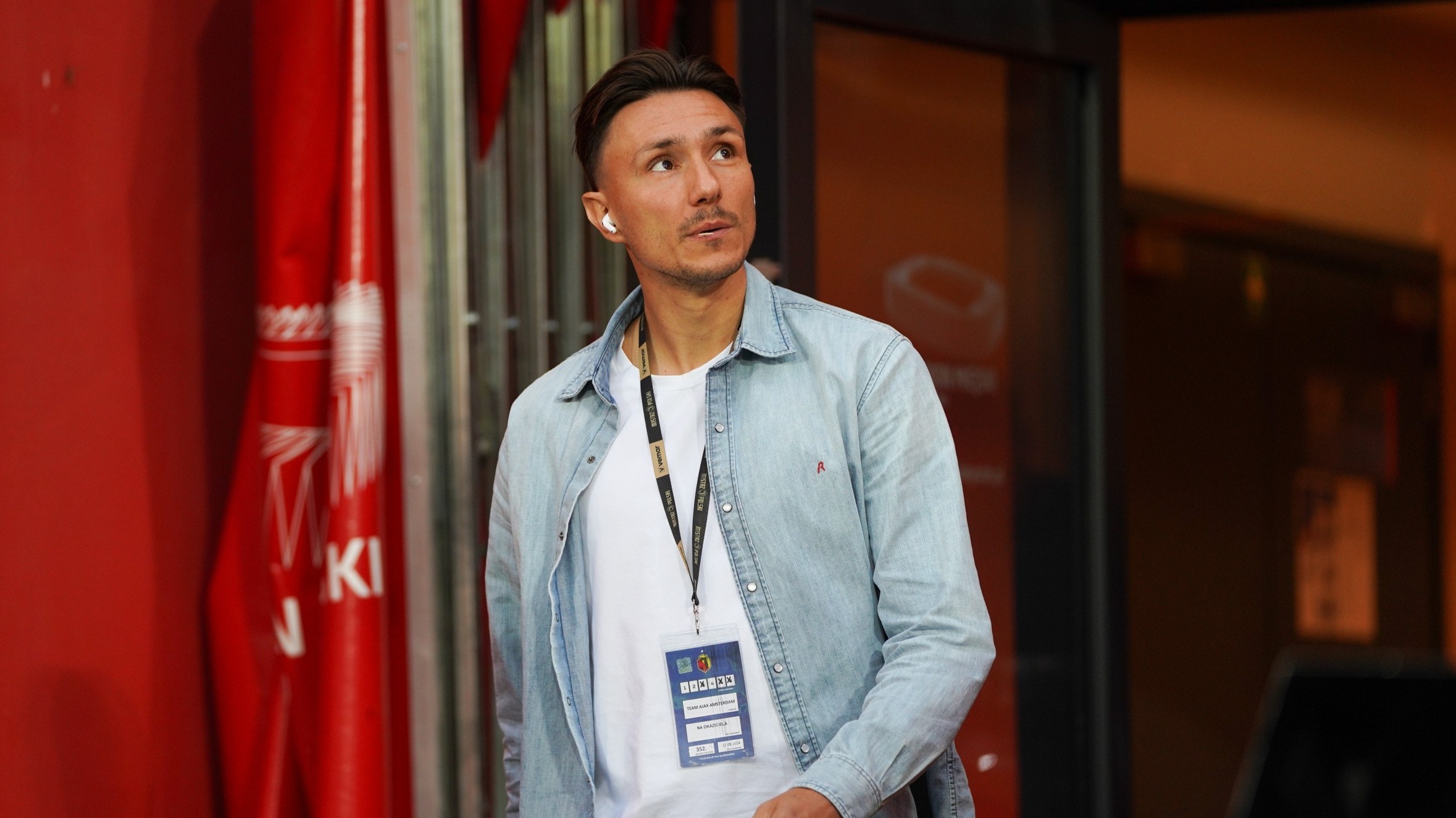 Steven Berghuis z buńczucznym uśmiechem skrytykował Polskę. „Wolę inne miejsca” – Liga Europy UEFA – Sport Wprost