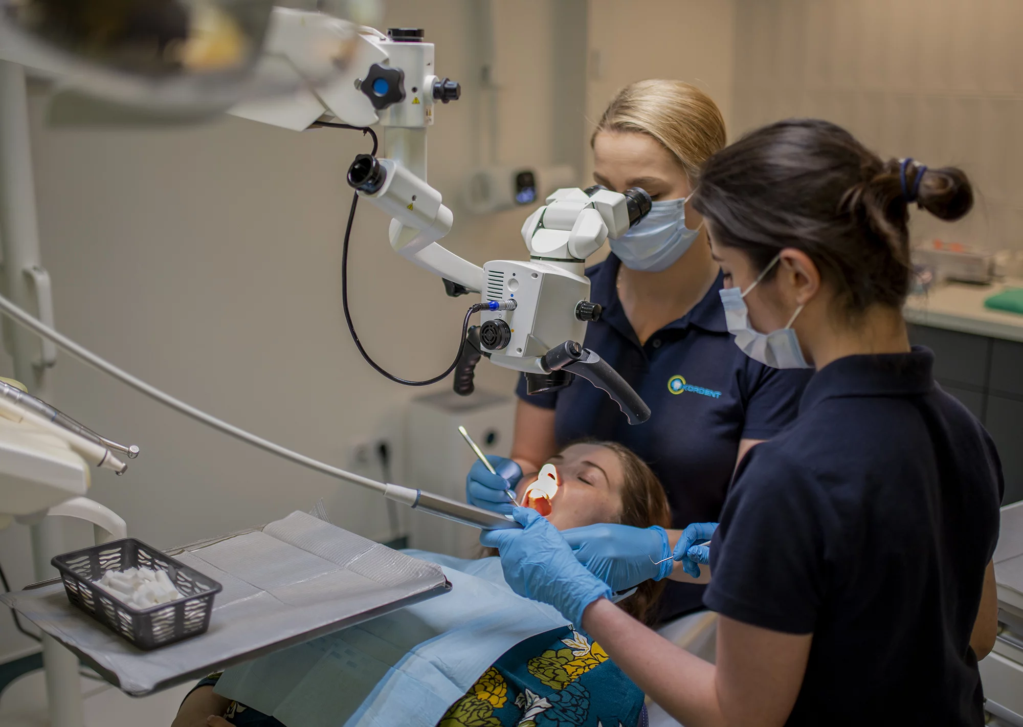 Leczenie endodontyczne za pomocą mikroskopu